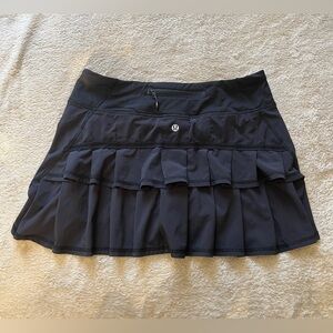 Lululemon Black Size 6 PACE SETTER SKIRT SKORT